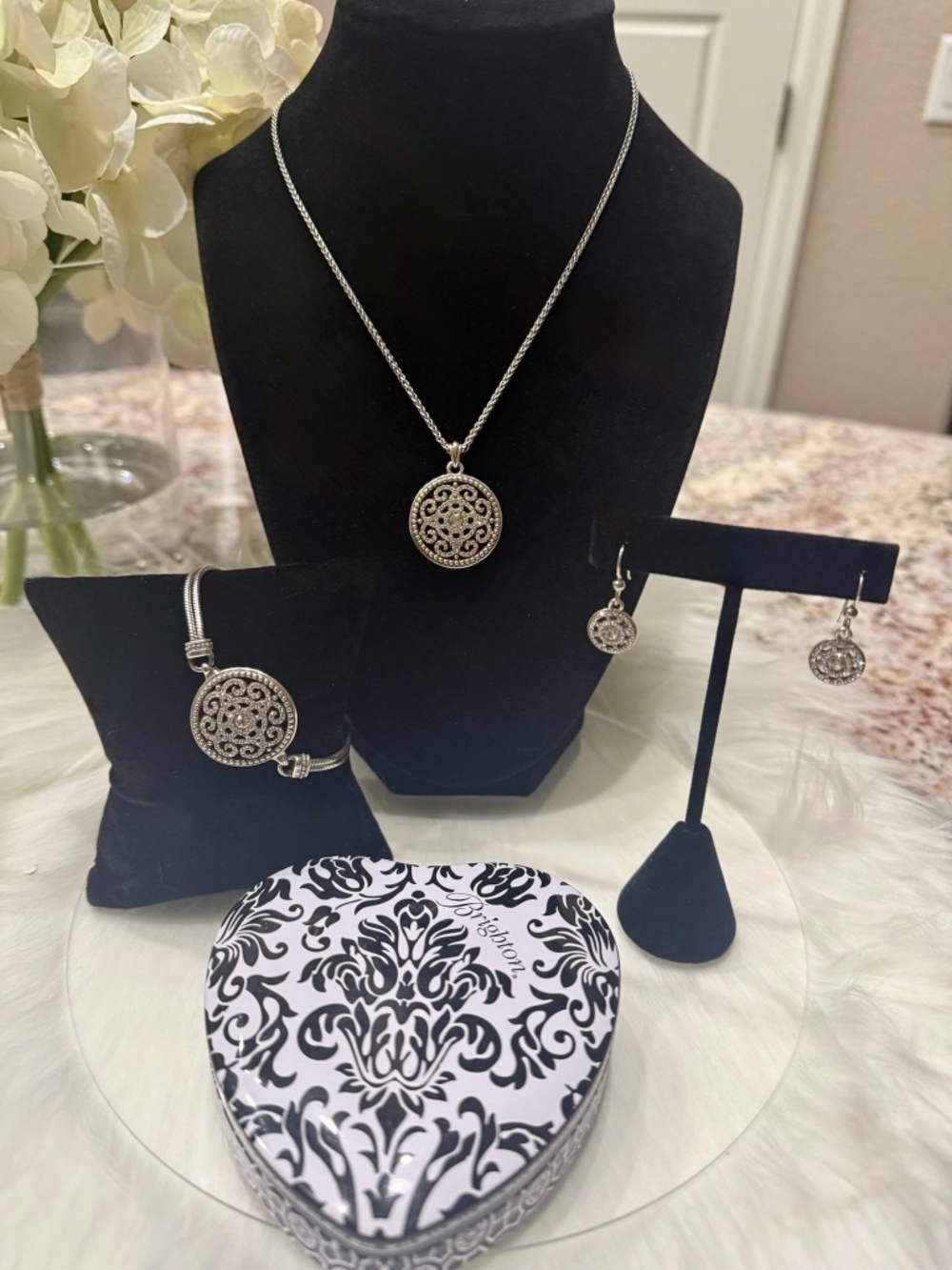 Brighton Illumina Set  NWT